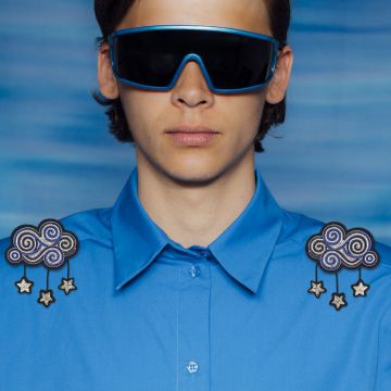 Red Carpet Shoulders